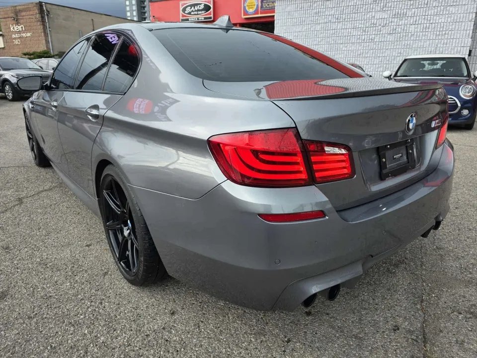 BMW M5 2013 photo 4