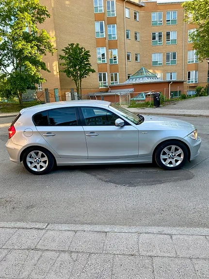 BMW 118D 2010 photo 5