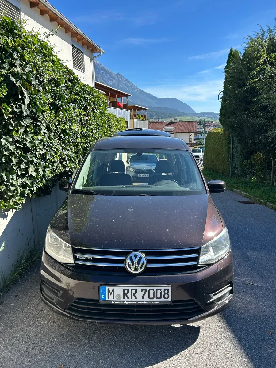 Volkswagen Caddy 2015 photo 2