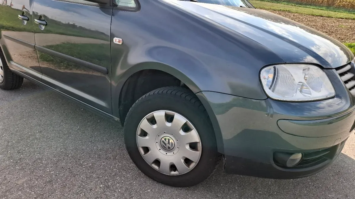 Volkswagen Caddy 2009 photo 2