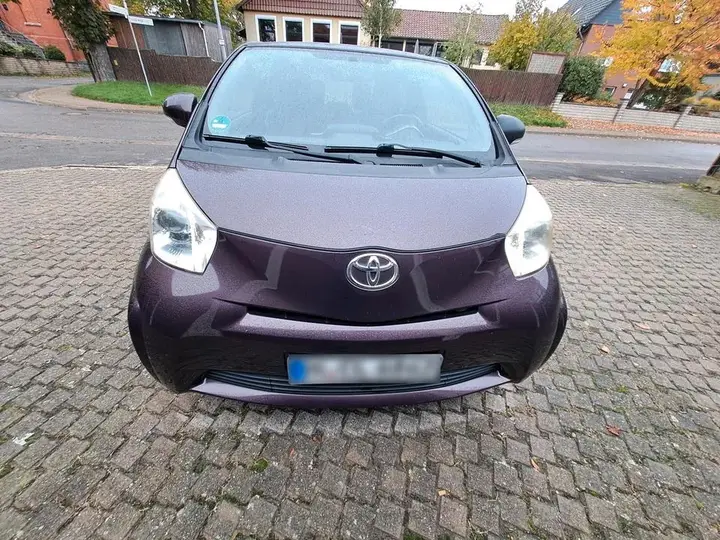 Toyota Iq