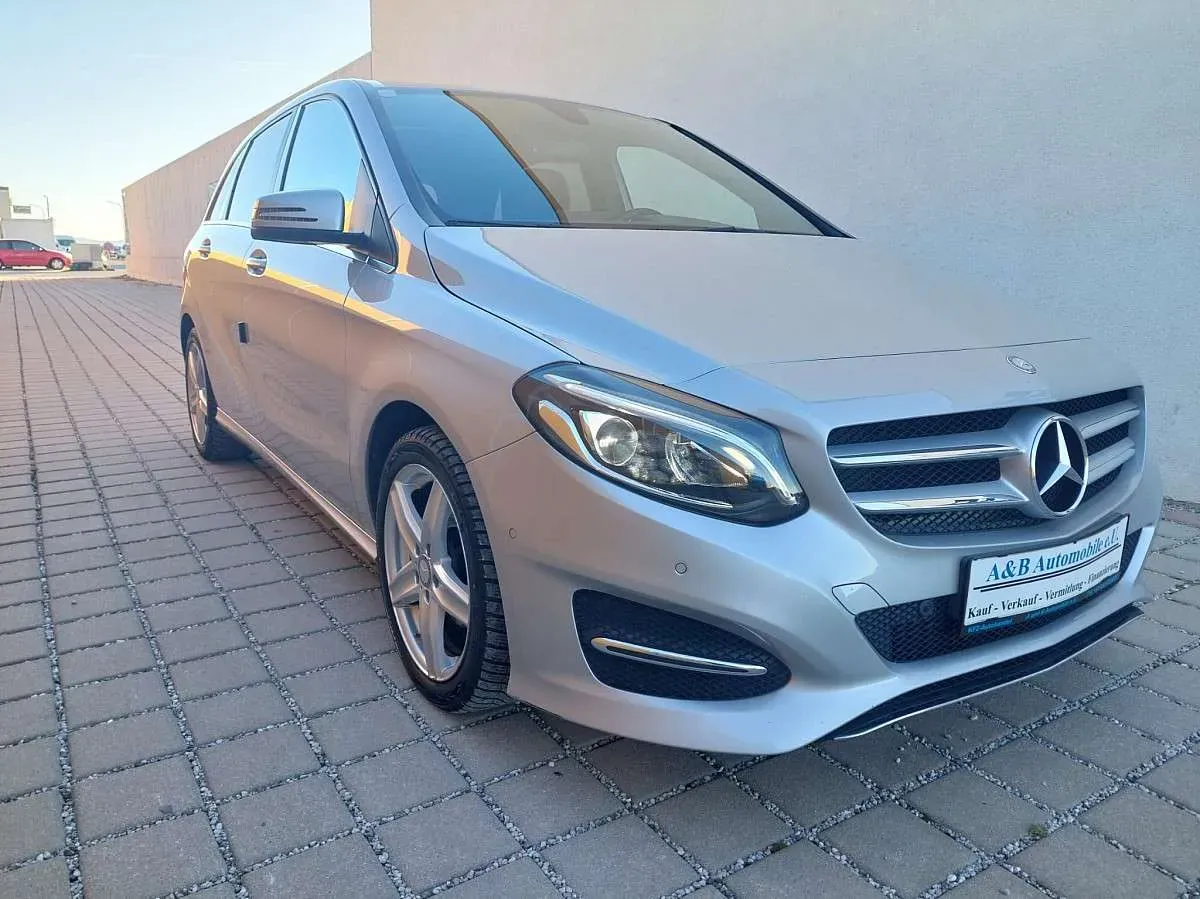 Mercedes-Benz B-Class 2015 photo 3