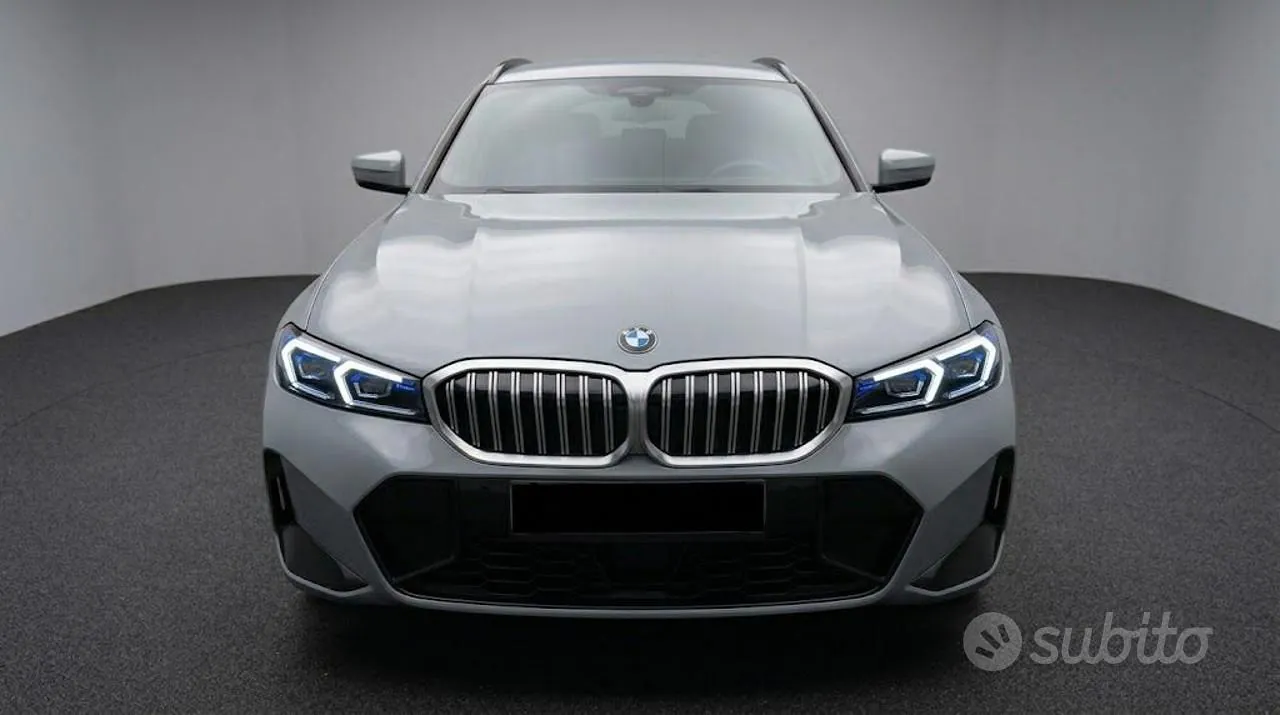 BMW 330E 2022 photo 2