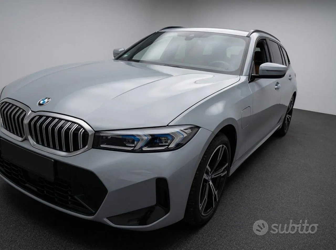 BMW 330E