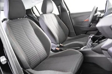 Peugeot 208 2021 photo 3