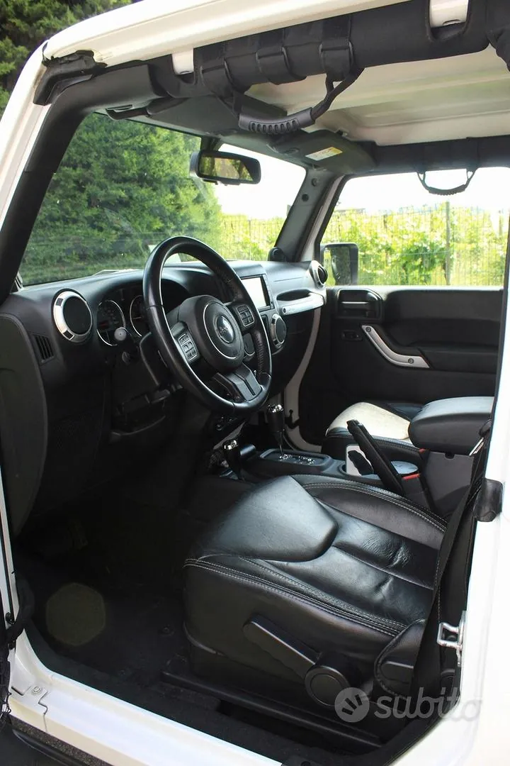 Jeep Wrangler 2015 photo 4