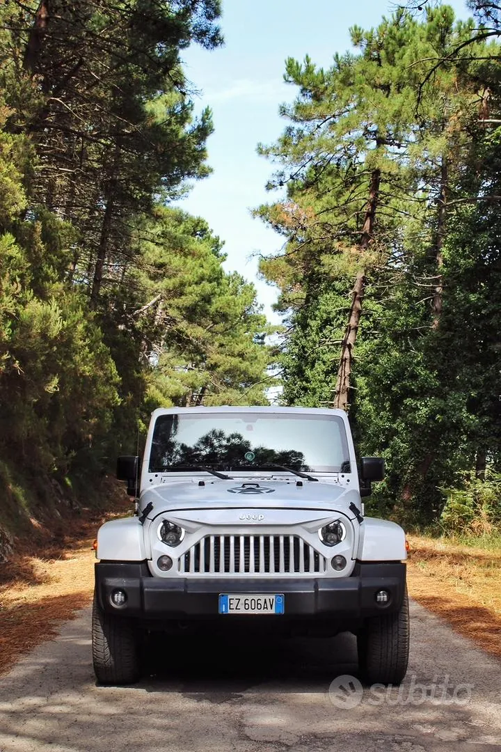 Jeep Wrangler 2015 photo 2