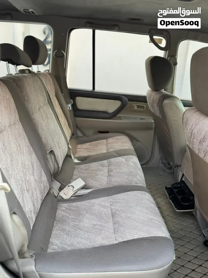 Toyota Land Cruiser 2001 photo 4