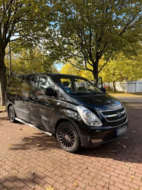 Hyundai Grand Starex