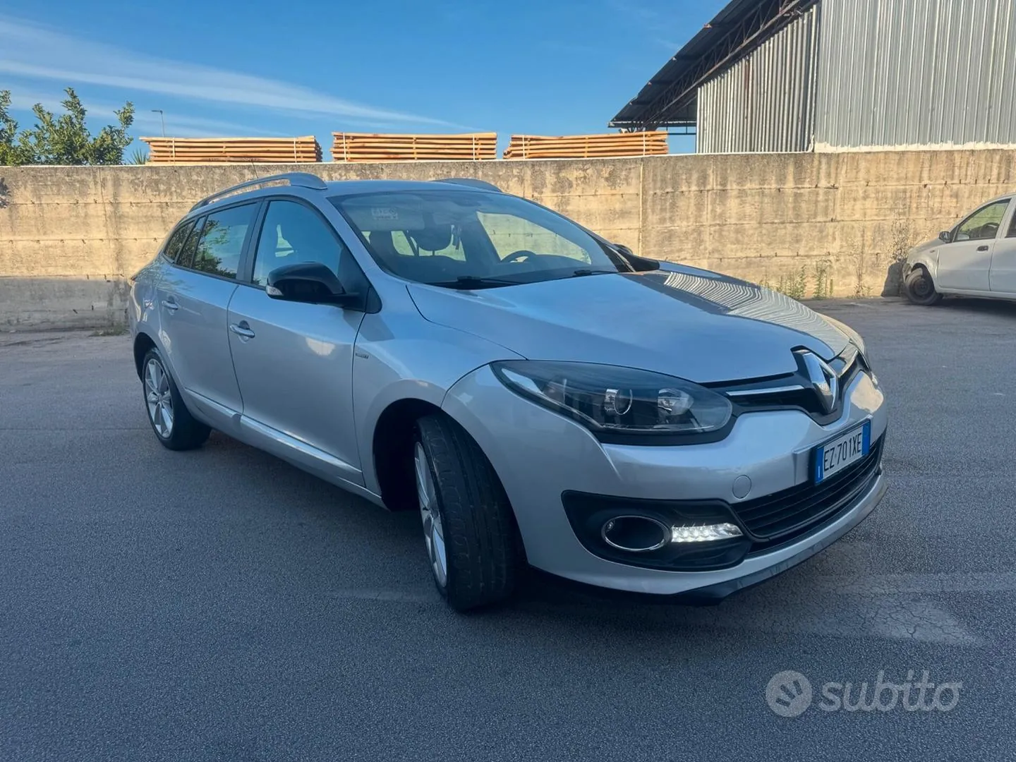 Renault Megane 2015 photo 3