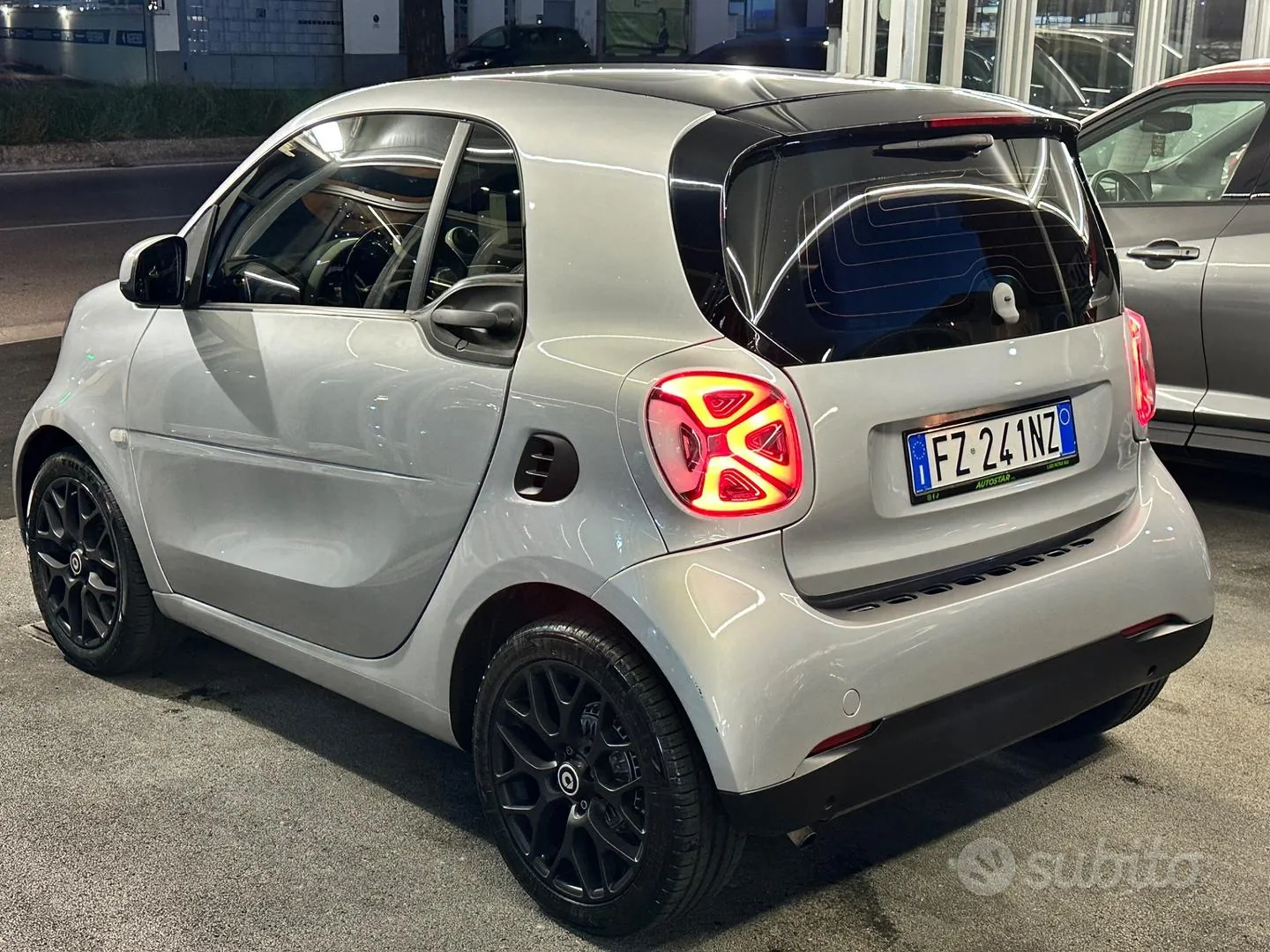 Smart Fortwo 2019 photo 2