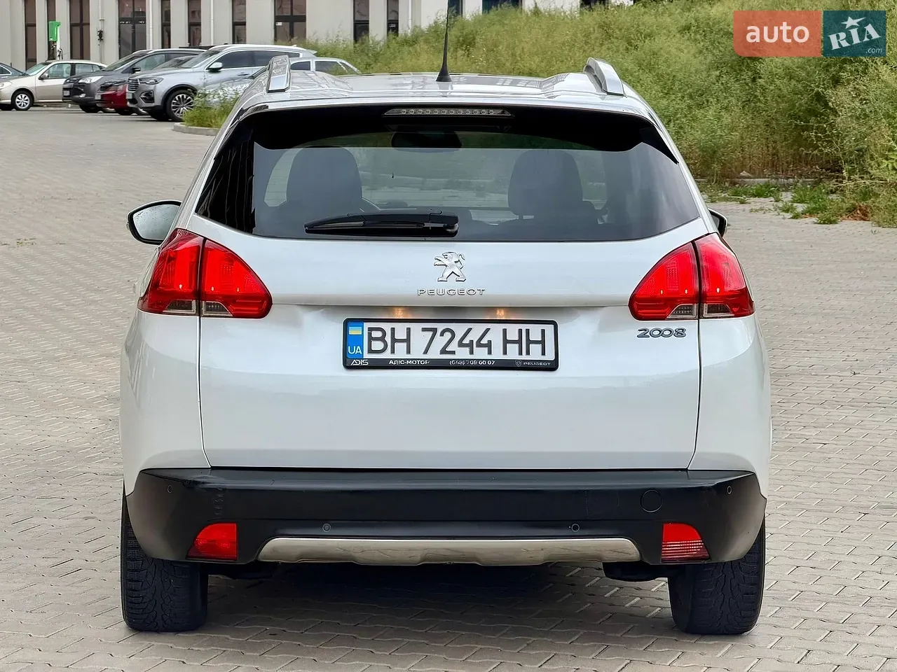 Peugeot 2008 2015 photo 5
