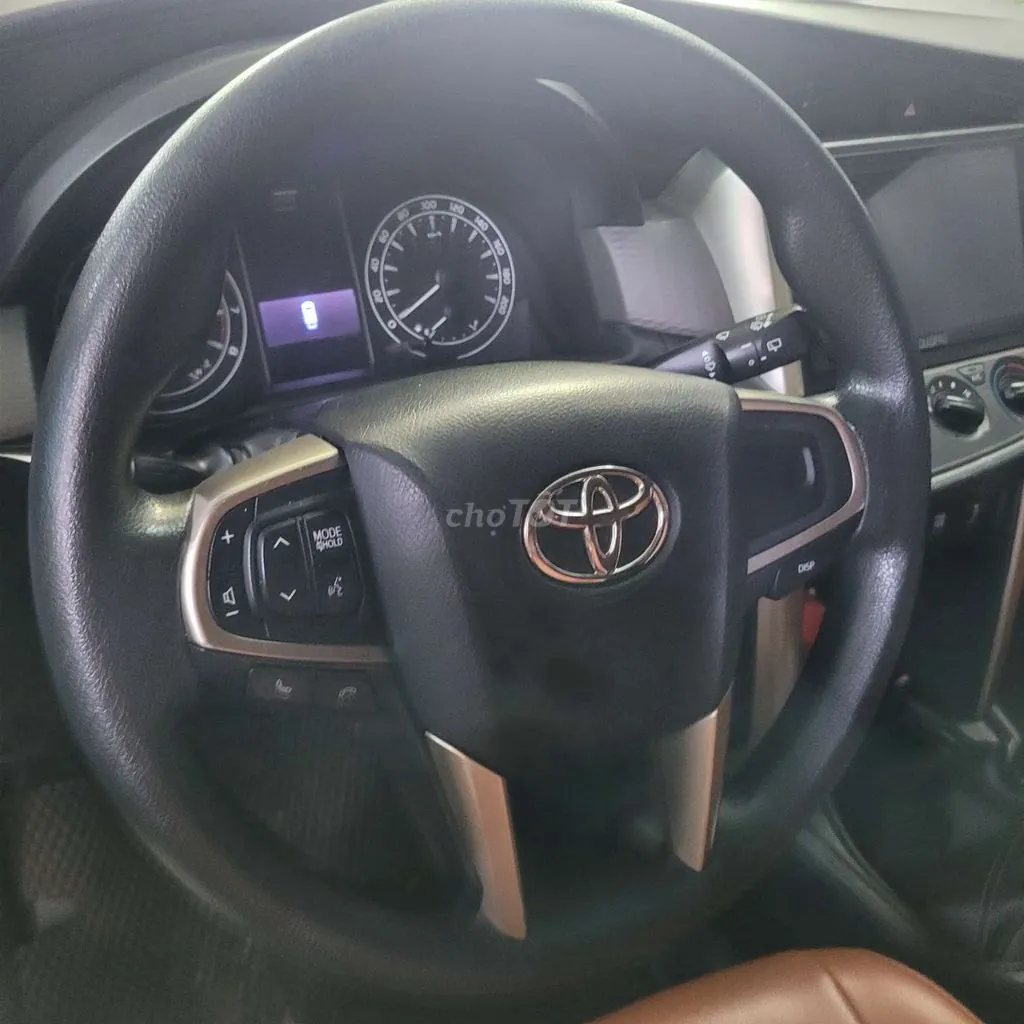Toyota Innova 2020 photo 3