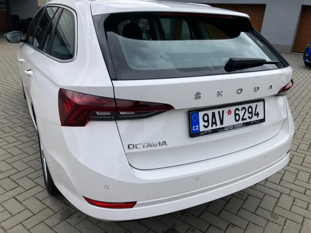 Skoda Octavia 2023 photo 5