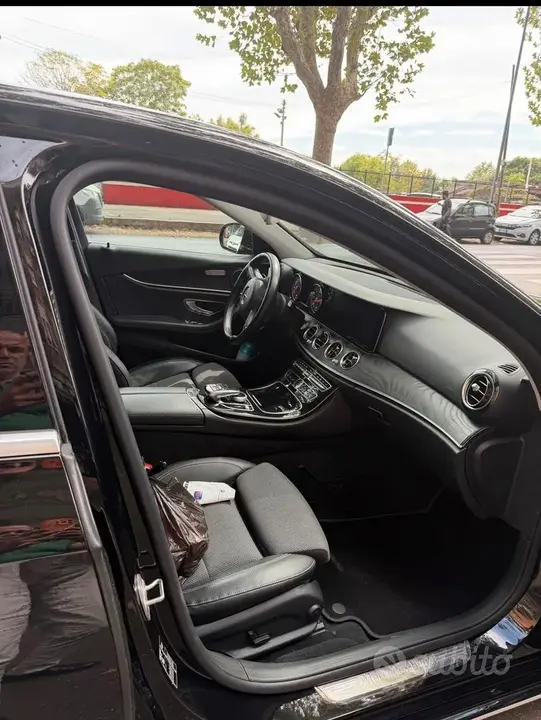 Mercedes-Benz E-Class 2017 photo 2