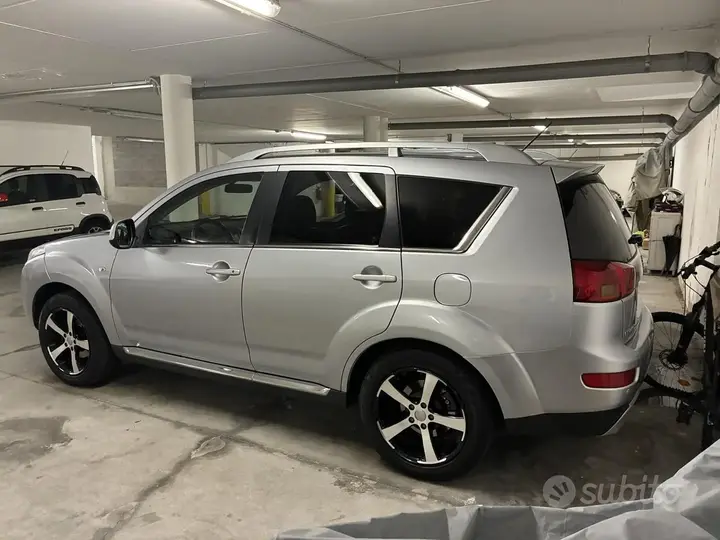 Peugeot 4007 2007 photo 3