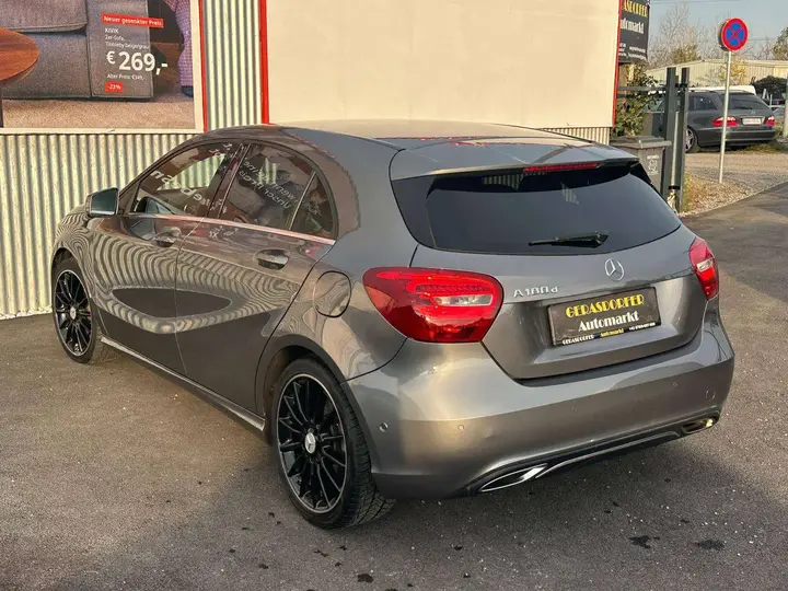 Mercedes-Benz A 180 2016 photo 5