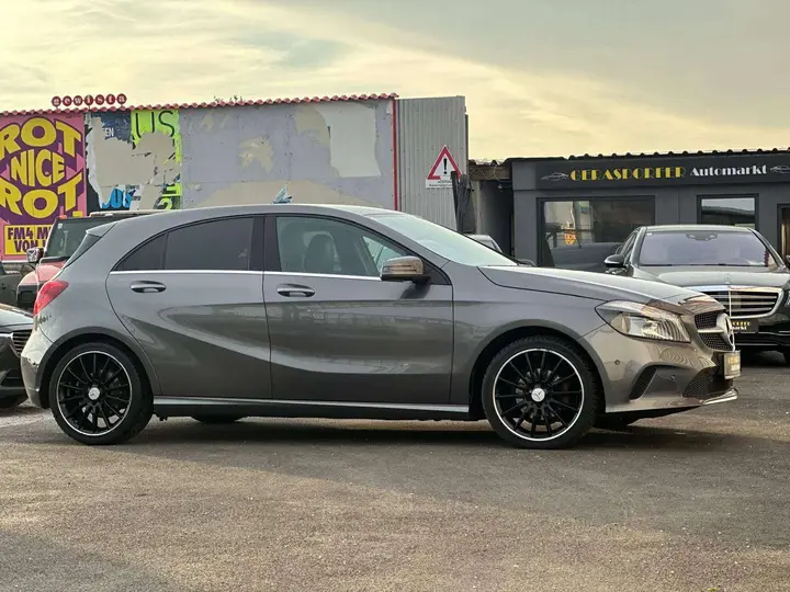 Mercedes-Benz A 180