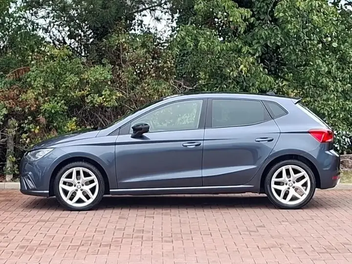 Seat Ibiza 2021 photo 4