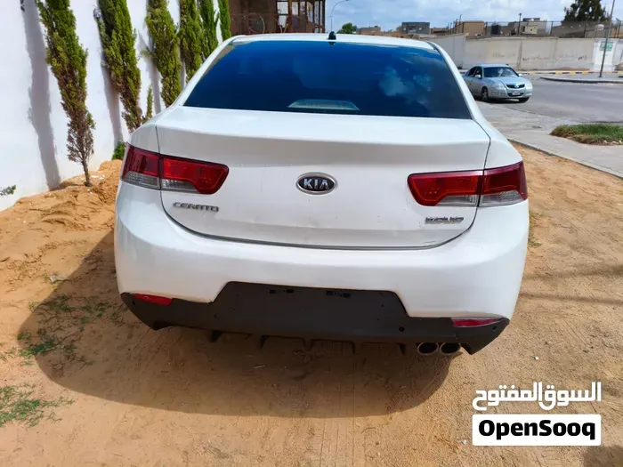Kia Cerato 2012 photo 2