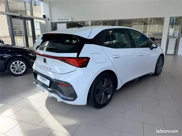 Cupra Born 2023 photo 4