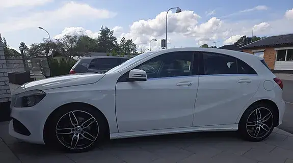 Mercedes-Benz A 180 2018 photo 2