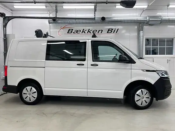 Volkswagen Transporter 2022 photo 4