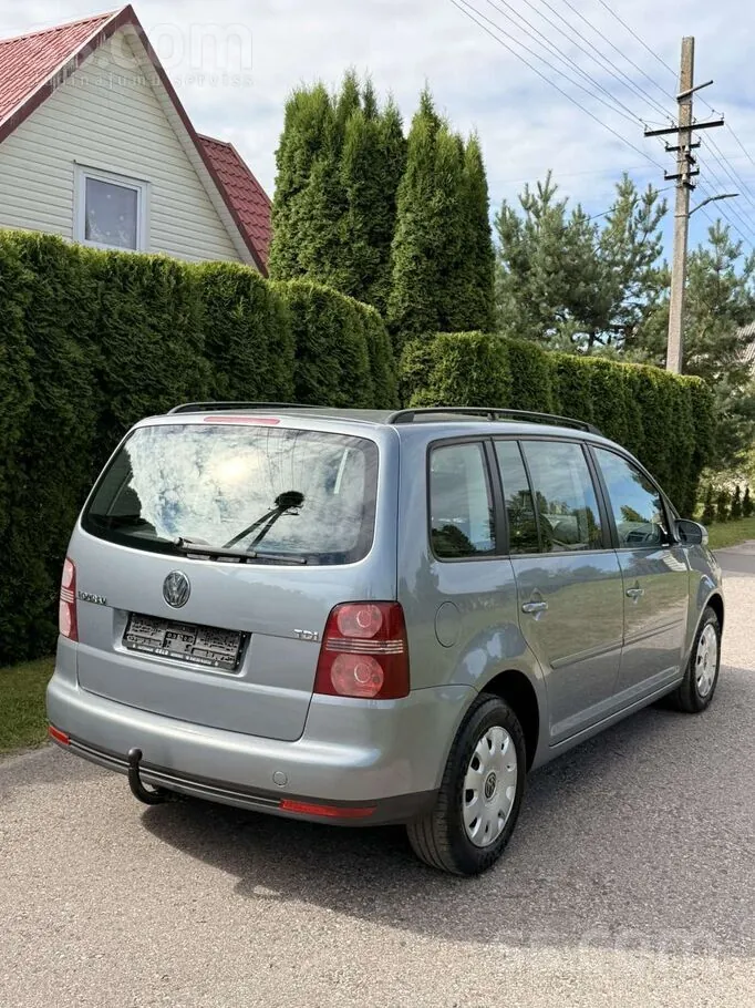 Volkswagen Touran 2007 photo 4