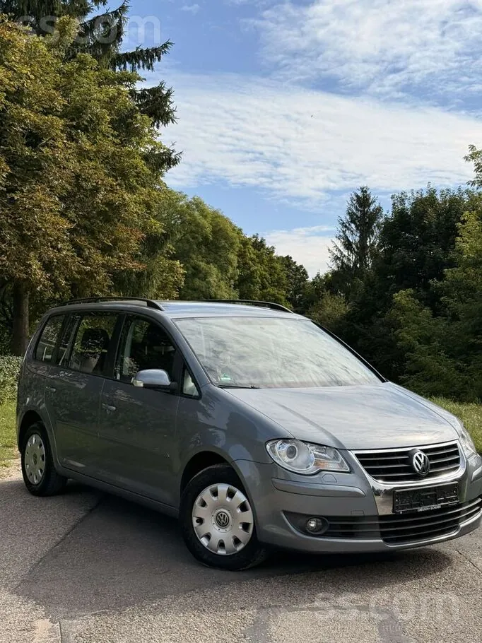Volkswagen Touran 2007 photo 2