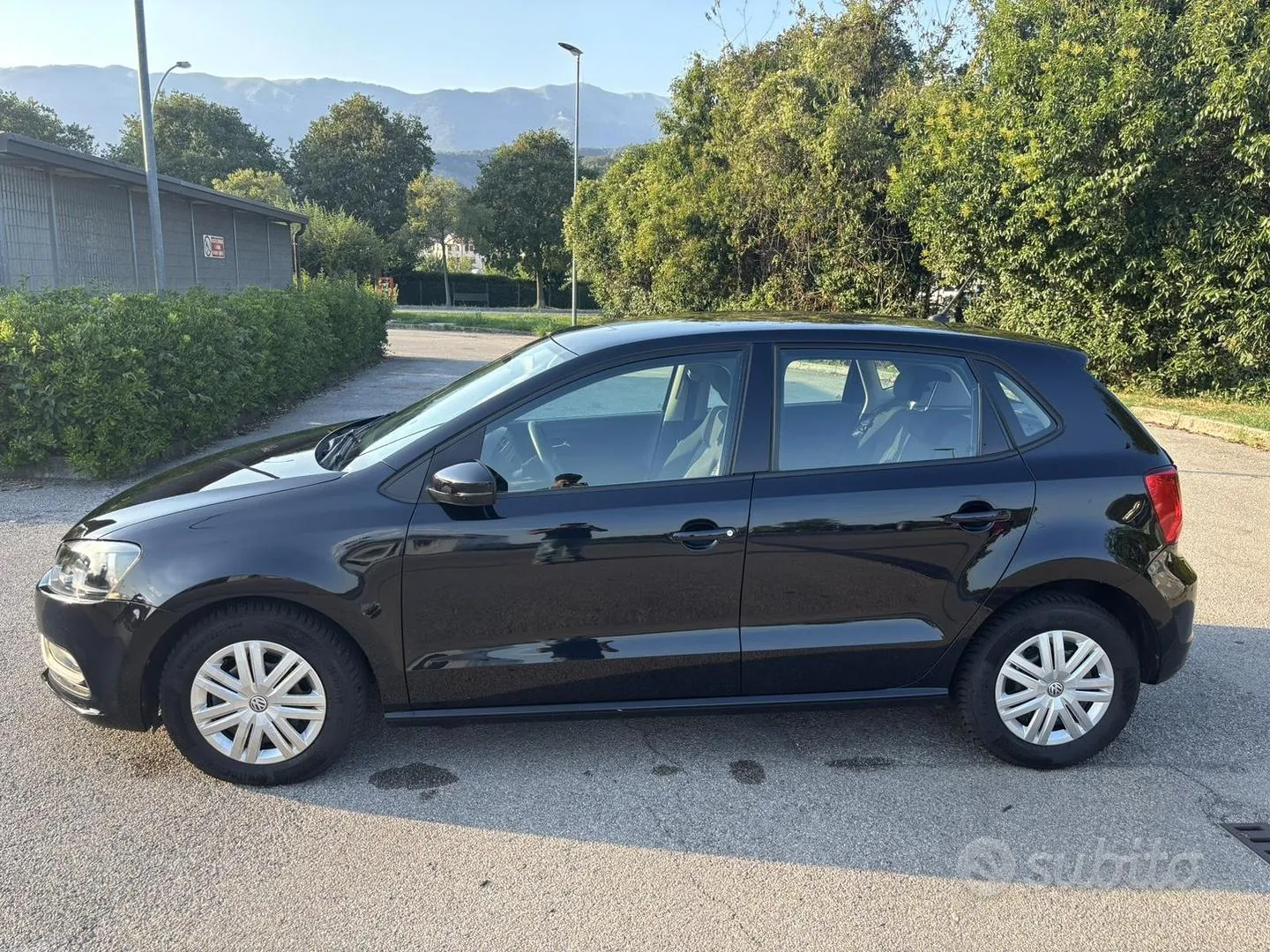 Volkswagen Polo 2016 photo 2