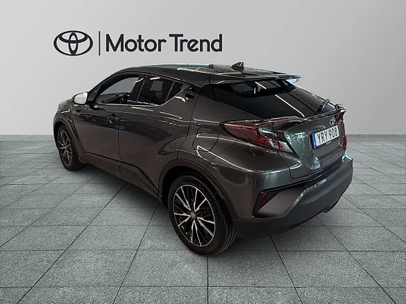 Toyota C-Hr 2018 photo 3