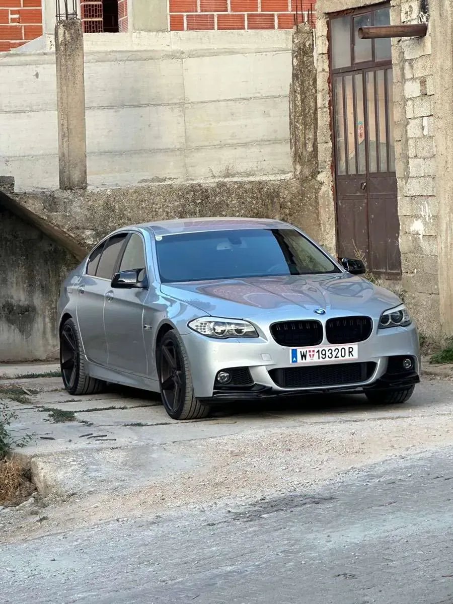 BMW 5 Series 2012 photo 3