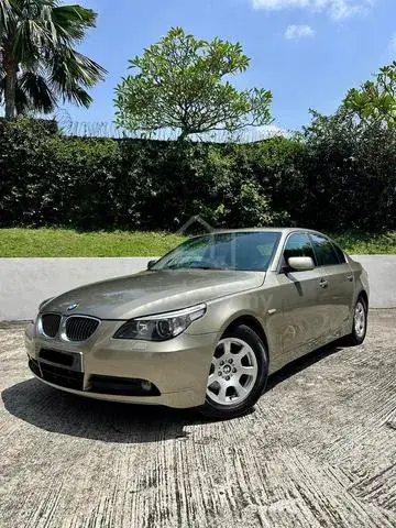 BMW 523I