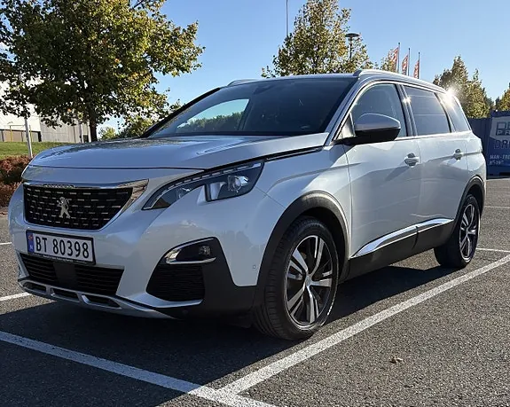 Peugeot 5008 2018 photo 2