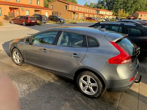 Volvo V40 2018 photo 2