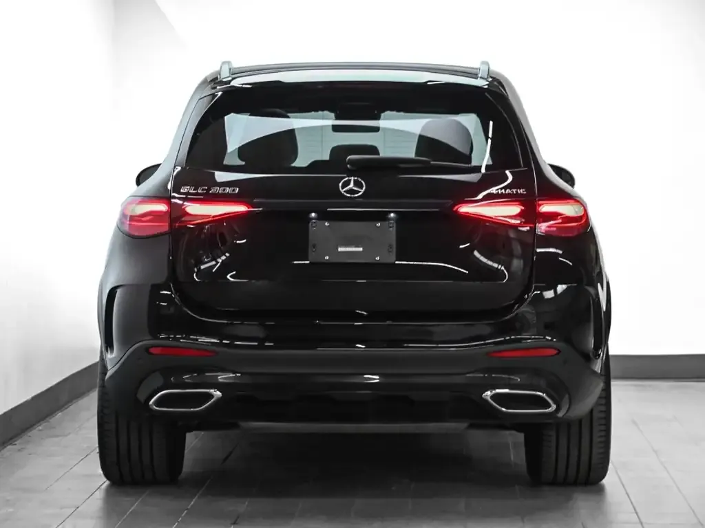 Mercedes-Benz Glc 300 Amg 2025 photo 3