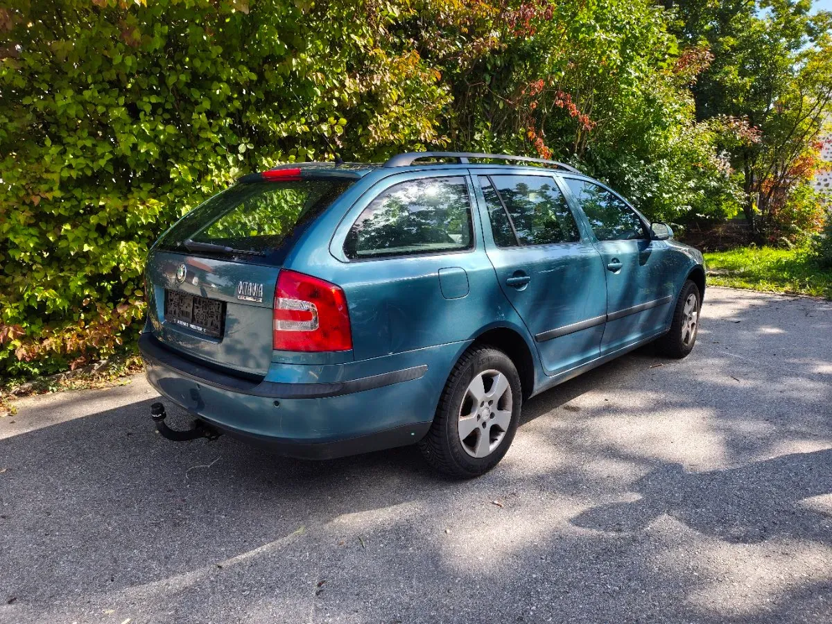Skoda Octavia 2005 photo 3