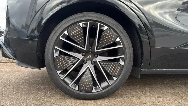 Cupra Tavascan 2026 photo 5