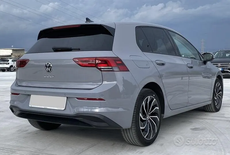 Volkswagen Golf 2022 photo 4
