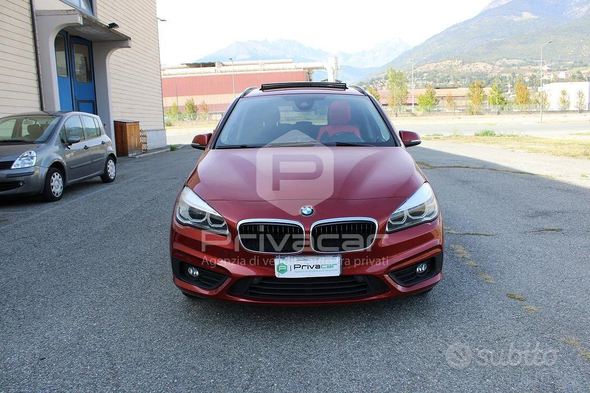 BMW 218D Gran Tourer 2016 photo 2