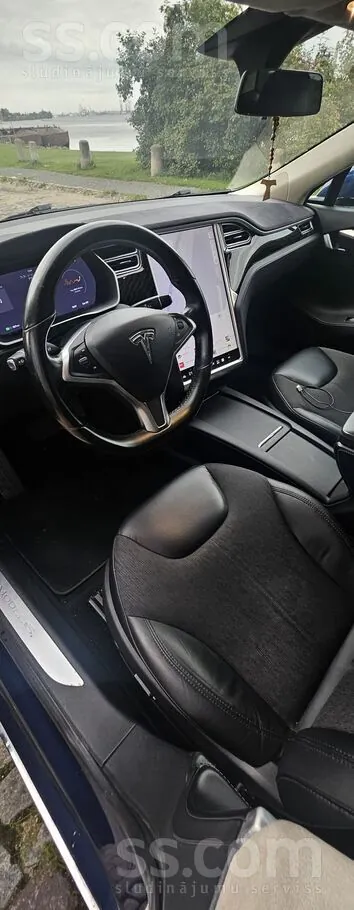 Tesla Model S 2017 photo 5
