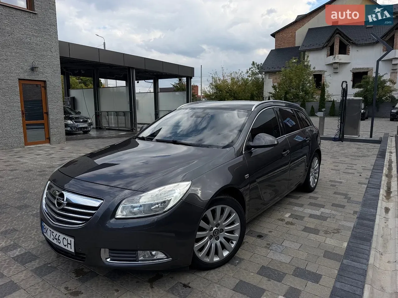 Opel Insignia 2010 photo 2