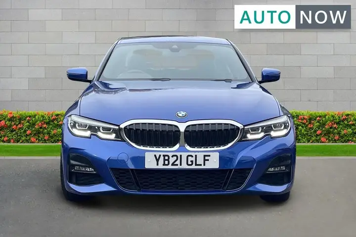 BMW 3 Series 2021 photo 2