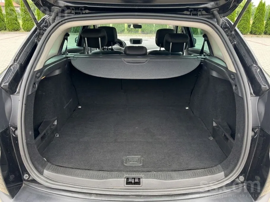 Renault Megane 2011 photo 5