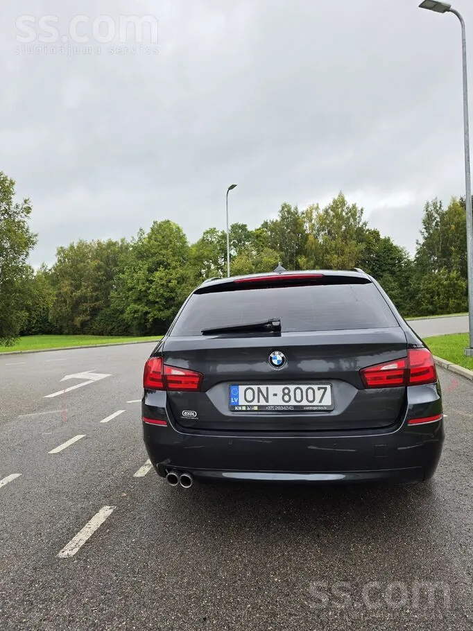 BMW 525