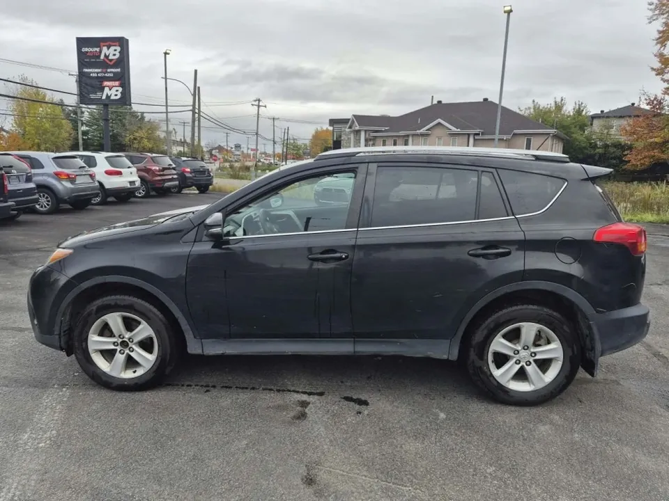Toyota Rav4 2014 photo 2