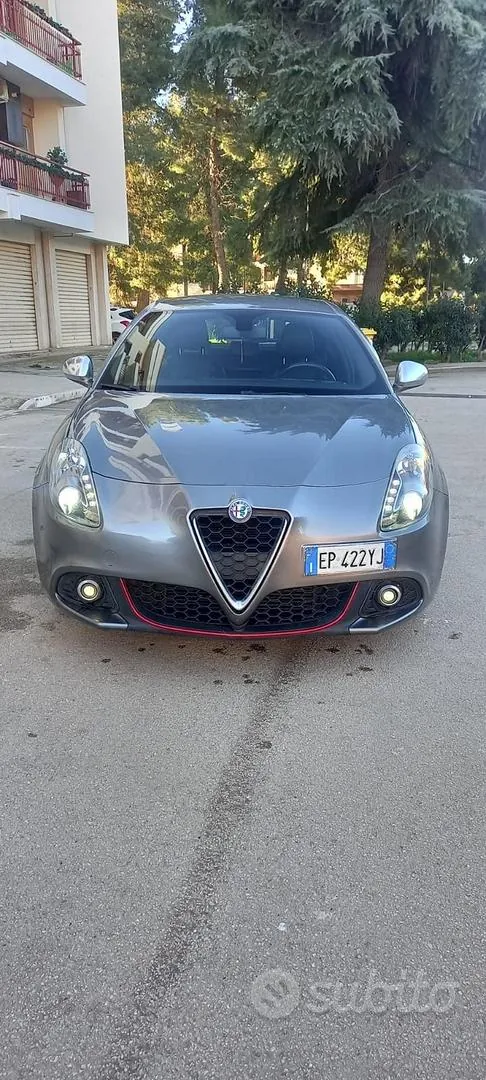 Alfa Romeo Giulietta 2013 photo 3
