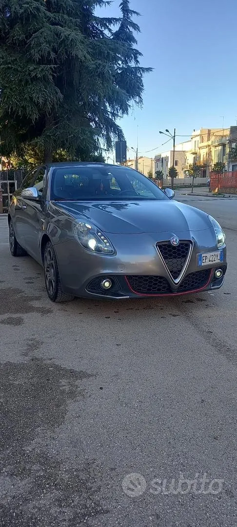 Alfa Romeo Giulietta 2013 photo 4