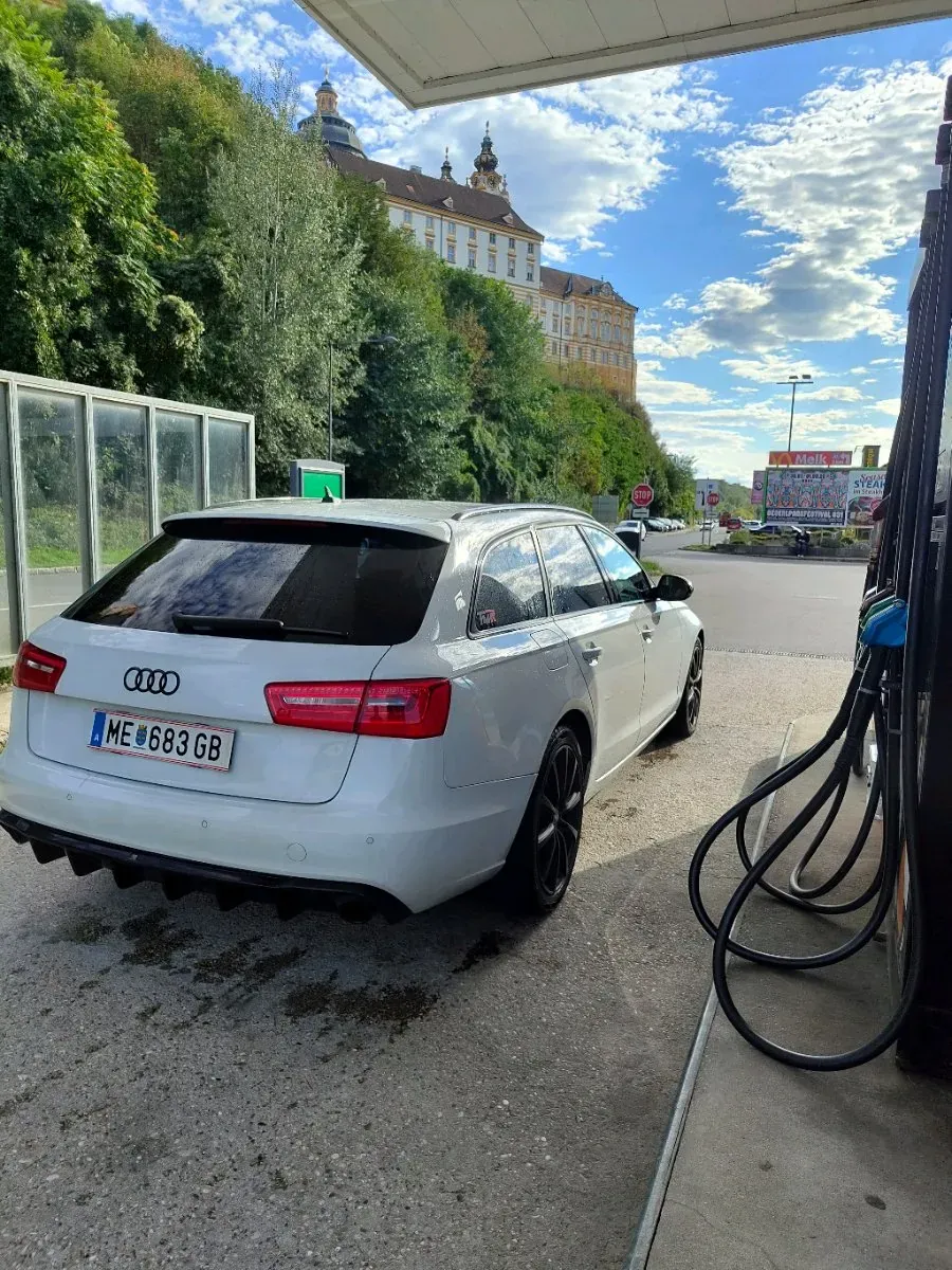 Audi A6 2012 photo 3