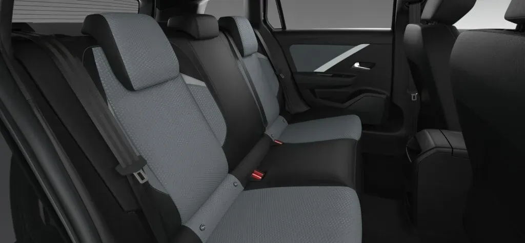 Opel Astra photo 3